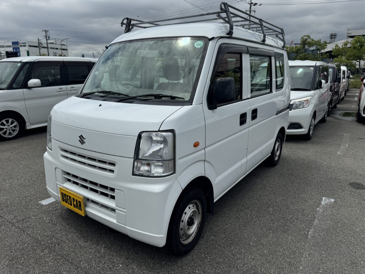 エブリィバン
